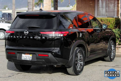 2024 Nissan Pathfinder S