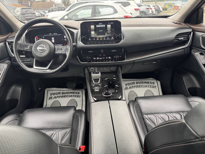2022 Nissan Rogue Platinum