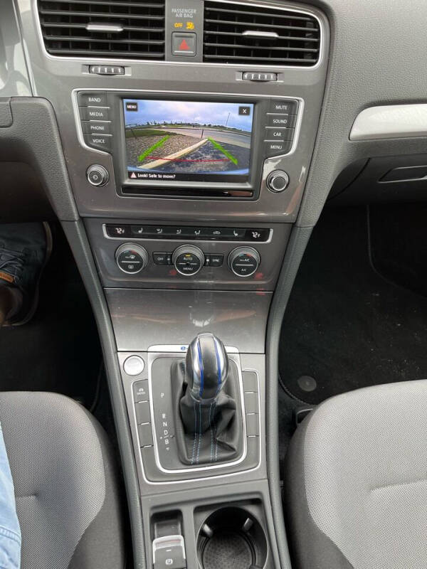 2016 Volkswagen e-Golf SE