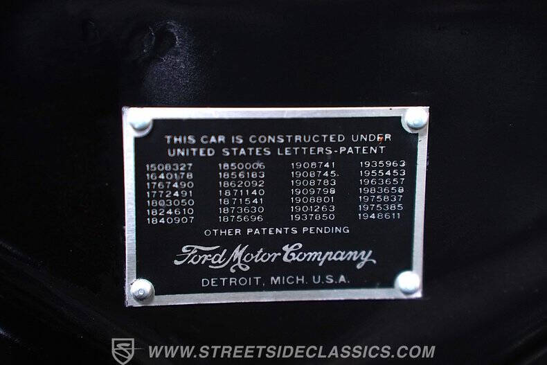 1936 Ford Deluxe