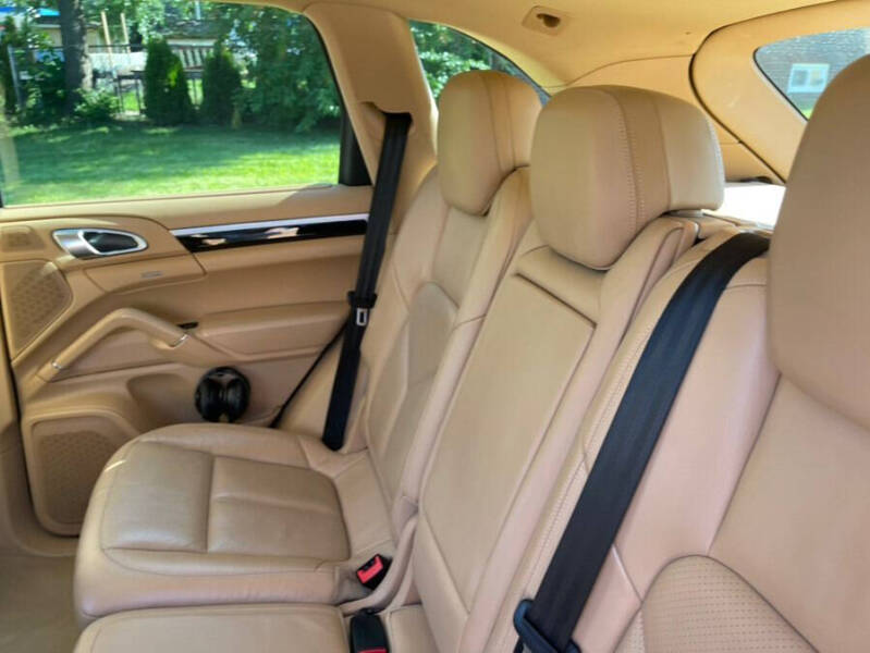 2011 Porsche Cayenne S