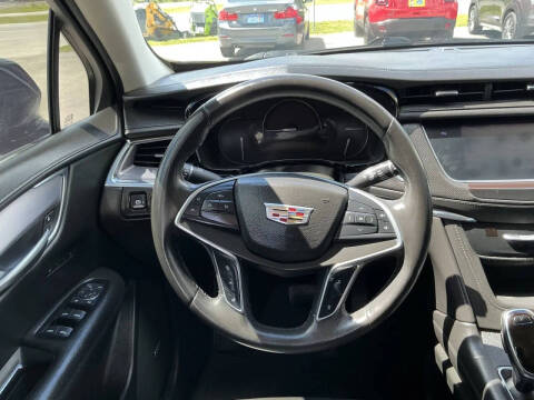 2017 Cadillac XT5 Luxury