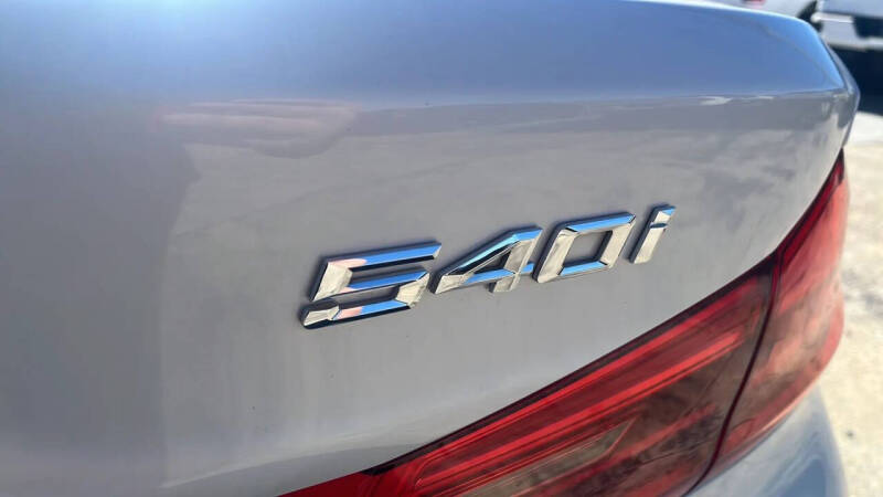 2019 BMW 5 Series 540i