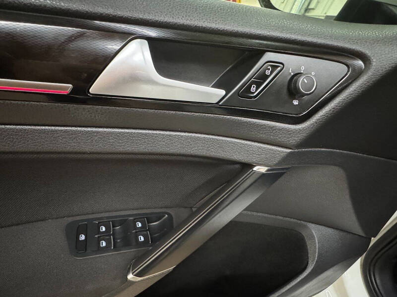 2015 Volkswagen Golf GTI S