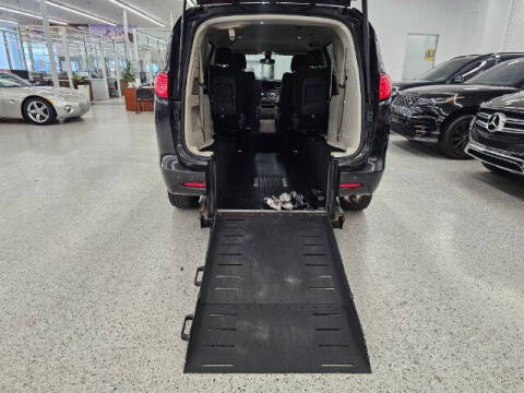 2017 Chrysler Pacifica Touring