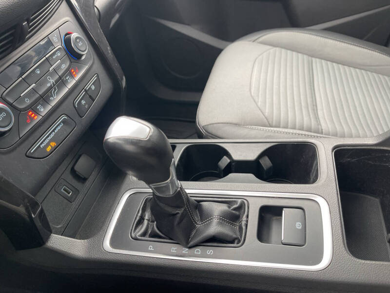 2017 Ford Escape SE