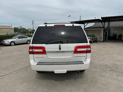 2012 Lincoln Navigator