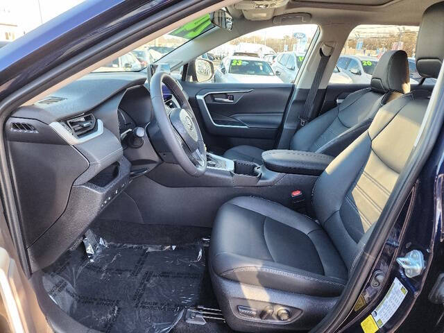 2024 Toyota RAV4 Hybrid XLE Premium