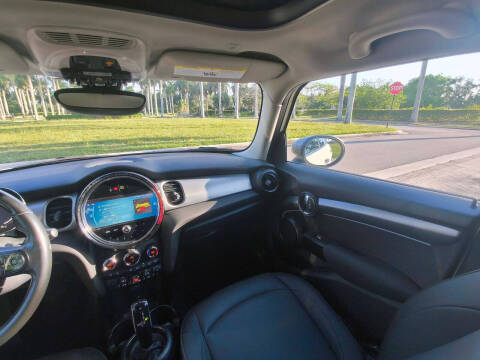2023 MINI Hardtop 4 Door Cooper