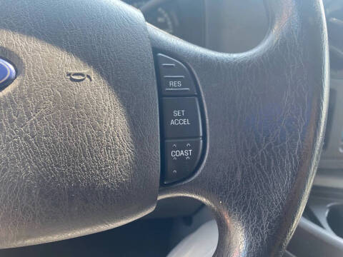 2013 Ford E-Series E-350 SD