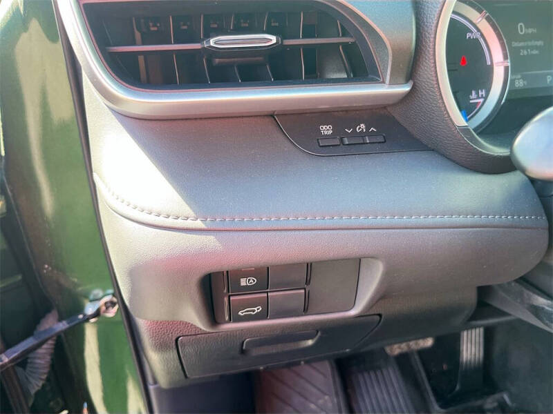 2023 Toyota Highlander Hybrid XLE