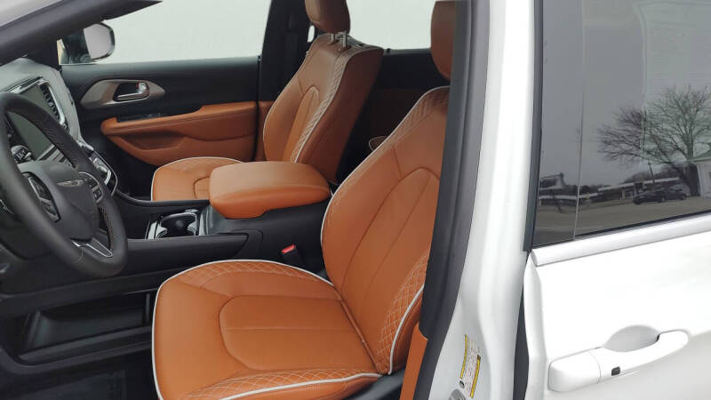 2026 Chrysler Pacifica Pinnacle