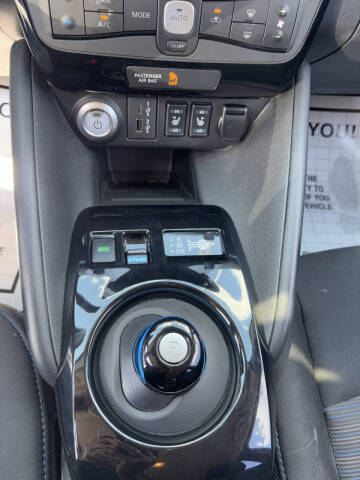 2022 Nissan LEAF SV PLUS