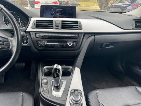 2012 BMW 3 Series 328i