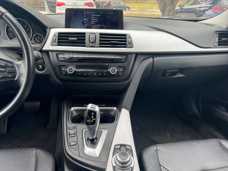 2012 BMW 3 Series 328i