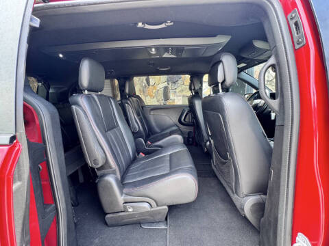 2016 Dodge Grand Caravan R/T