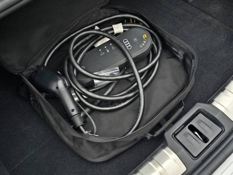 2022 Audi e-tron GT quattro Premium Plus