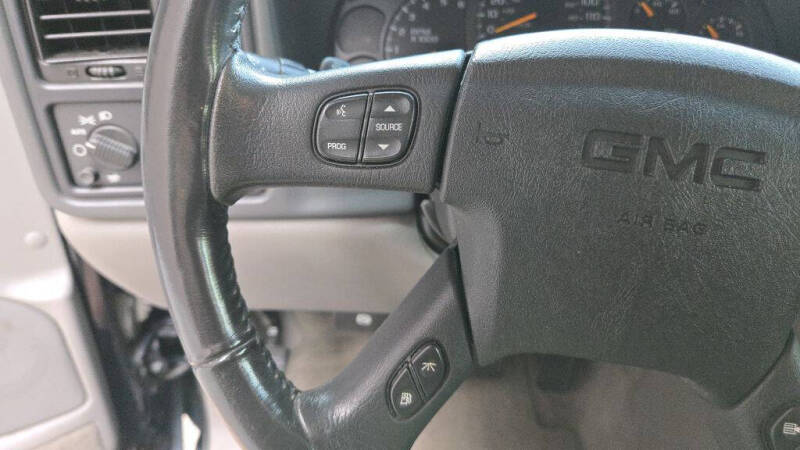2004 GMC Yukon SLE - Photo 43