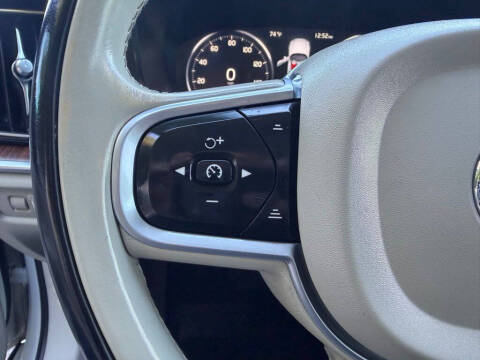 2021 Volvo S60 T5 Momentum