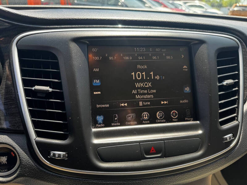 2015 Chrysler 200 C