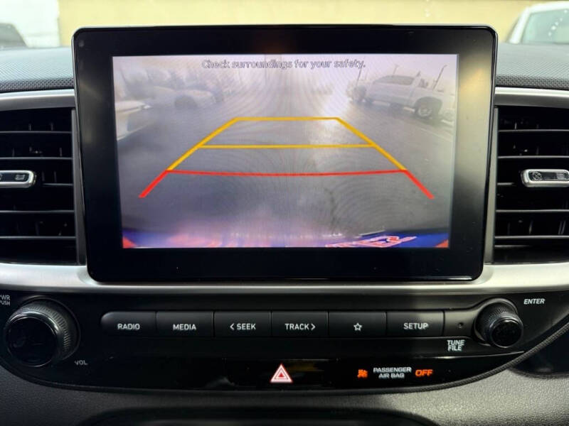 2022 Hyundai Venue SE