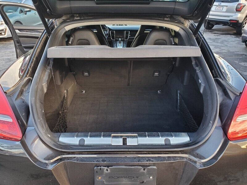 2012 Porsche Panamera 4S