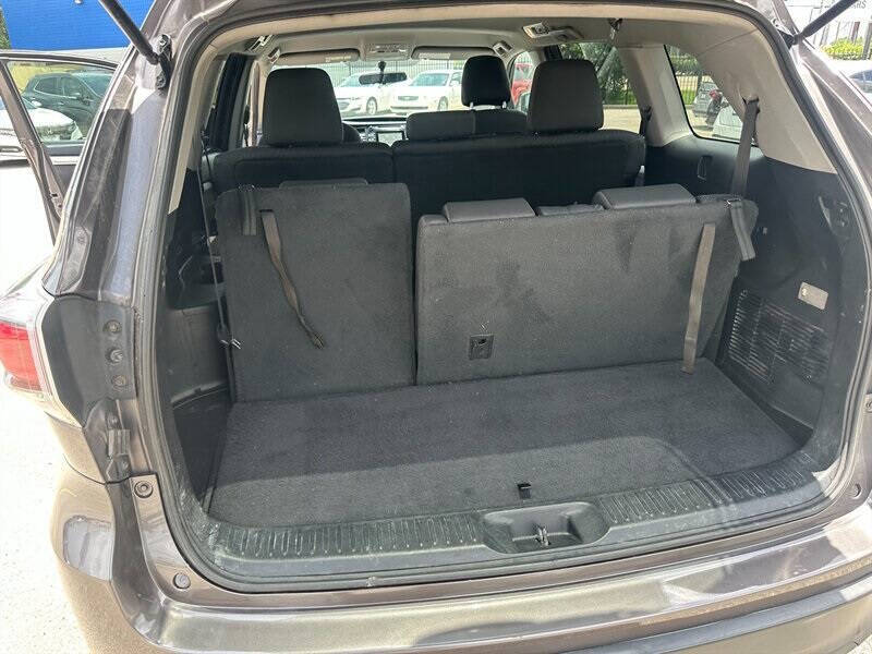 2014 Toyota Highlander LE