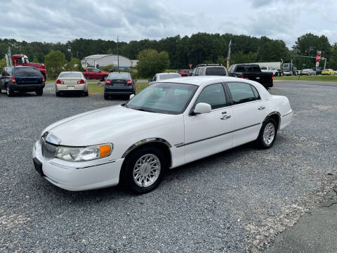 1999 Lincoln Town Car for sale at Cenla 171 Auto Sales in Leesville LA