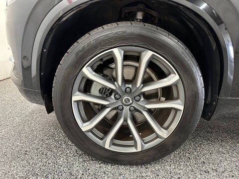 2018 Volvo XC90 T5 Momentum 5-Passenger