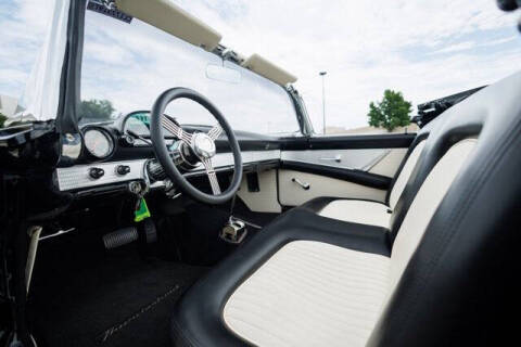 1956 Ford Thunderbird