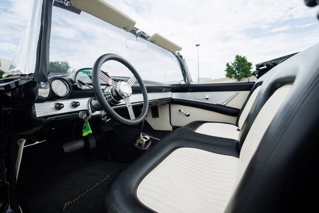 1956 Ford Thunderbird