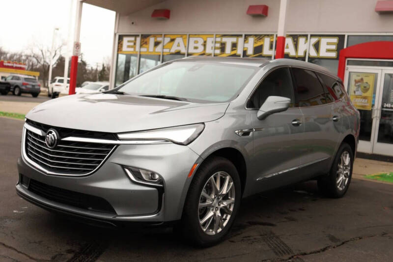 2024 Buick Enclave Essence