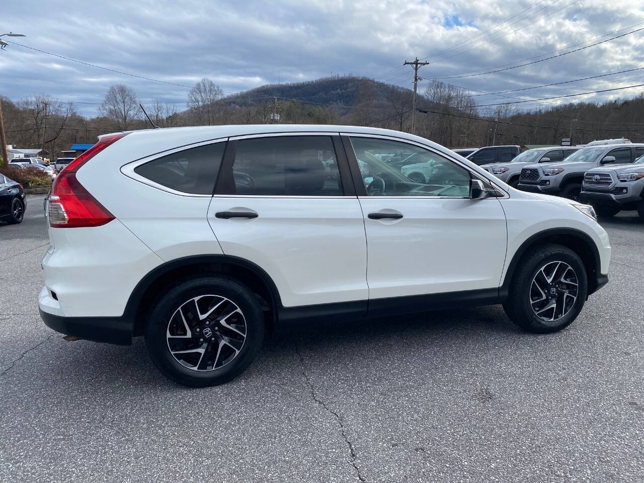 2016 Honda CR-V for sale at Driven Pre-Owned in Lenoir, NC