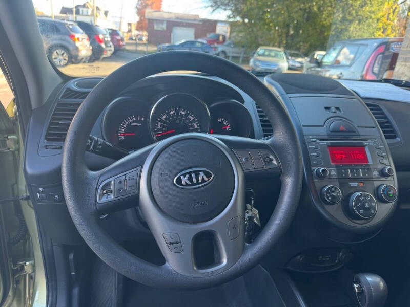 2011 Kia Soul +