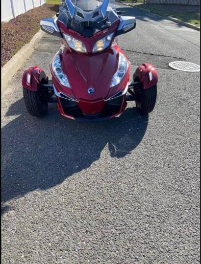Can-Am Spyder RT Image