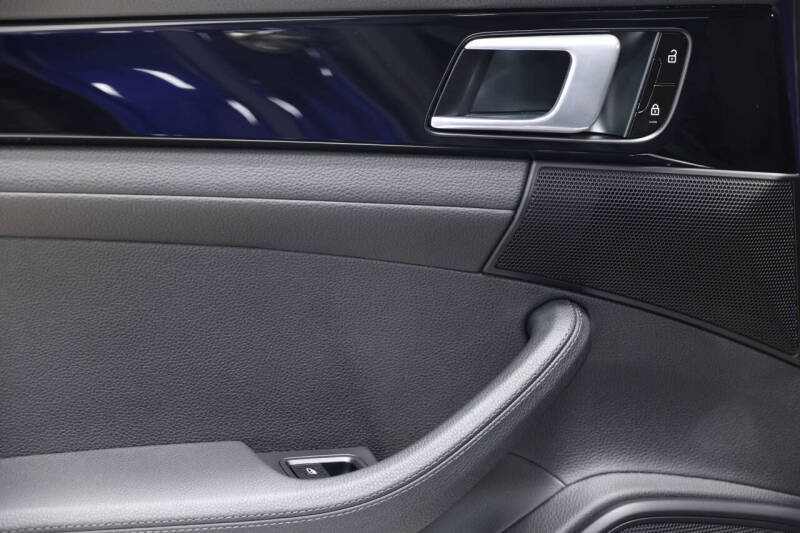 2020 Porsche Panamera