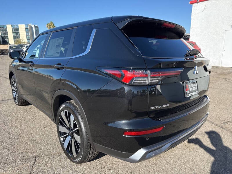 2025 Mitsubishi Outlander SE