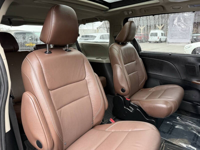 2017 Toyota Sienna