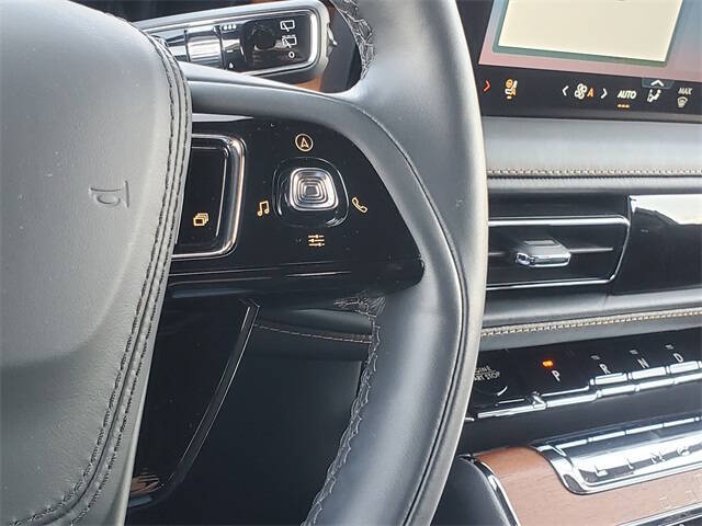 2025 Lincoln Aviator Black Label