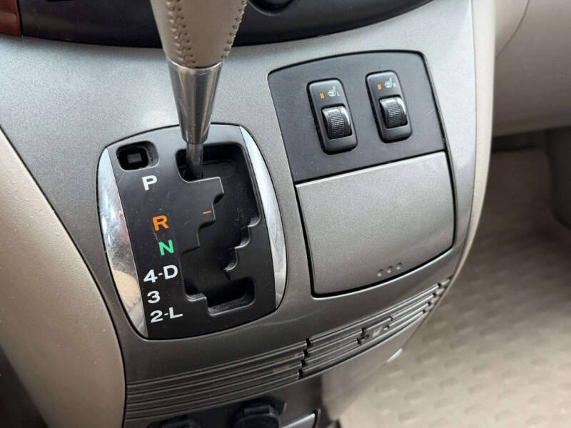 2005 Toyota Sienna XLE 7 Passenger