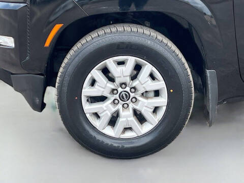 2024 Nissan Frontier SV
