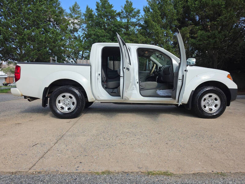 2017 Nissan Frontier SV