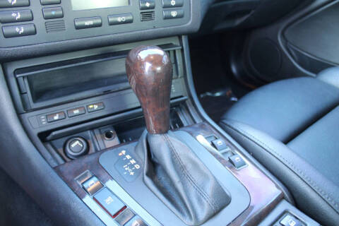 2003 BMW 3 Series 325i