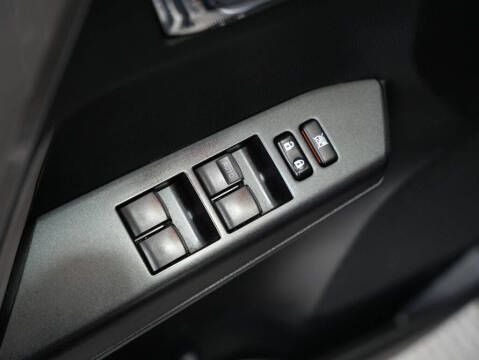 2017 Toyota RAV4 Hybrid XLE