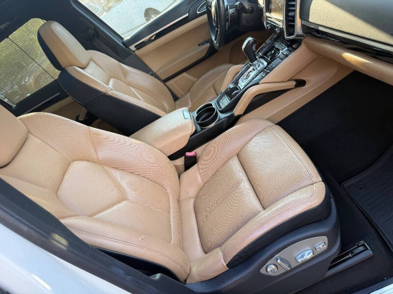 2016 Porsche Cayenne