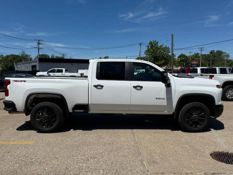 2025 Chevrolet Silverado 2500HD Custom