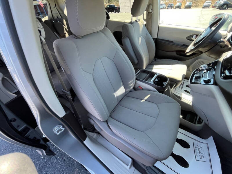 2020 Chrysler Pacifica Touring