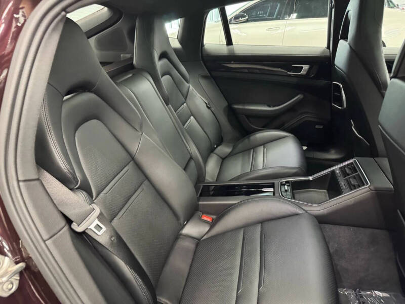 2022 Porsche Panamera