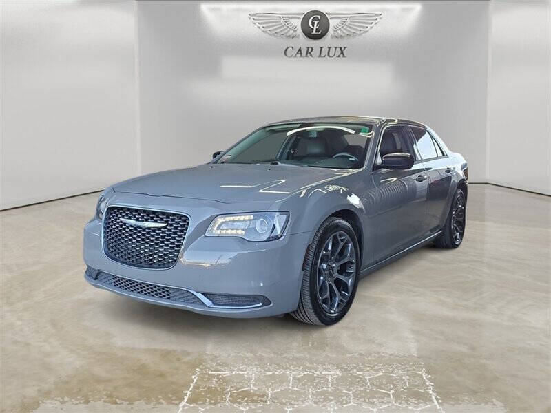 2018 Chrysler 300 Touring