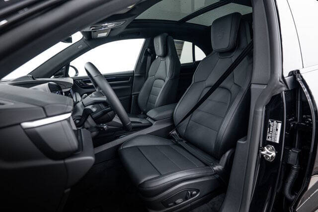 2025 Porsche Macan 4S Electric